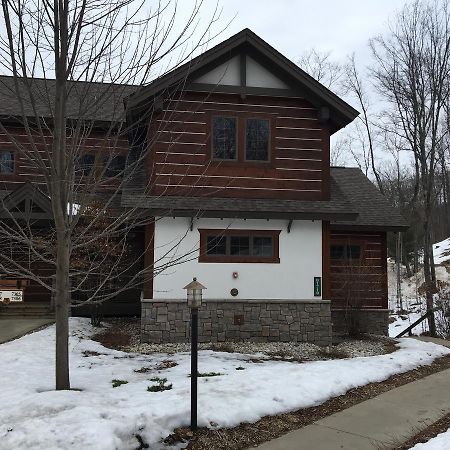 Boyne Mountain Creekside Condo Boyne Falls エクステリア 写真