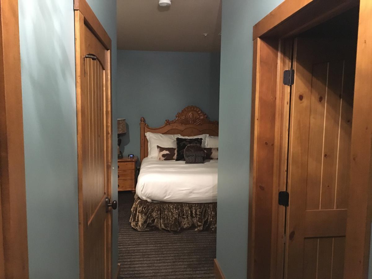 Boyne Mountain Creekside Condo Boyne Falls エクステリア 写真