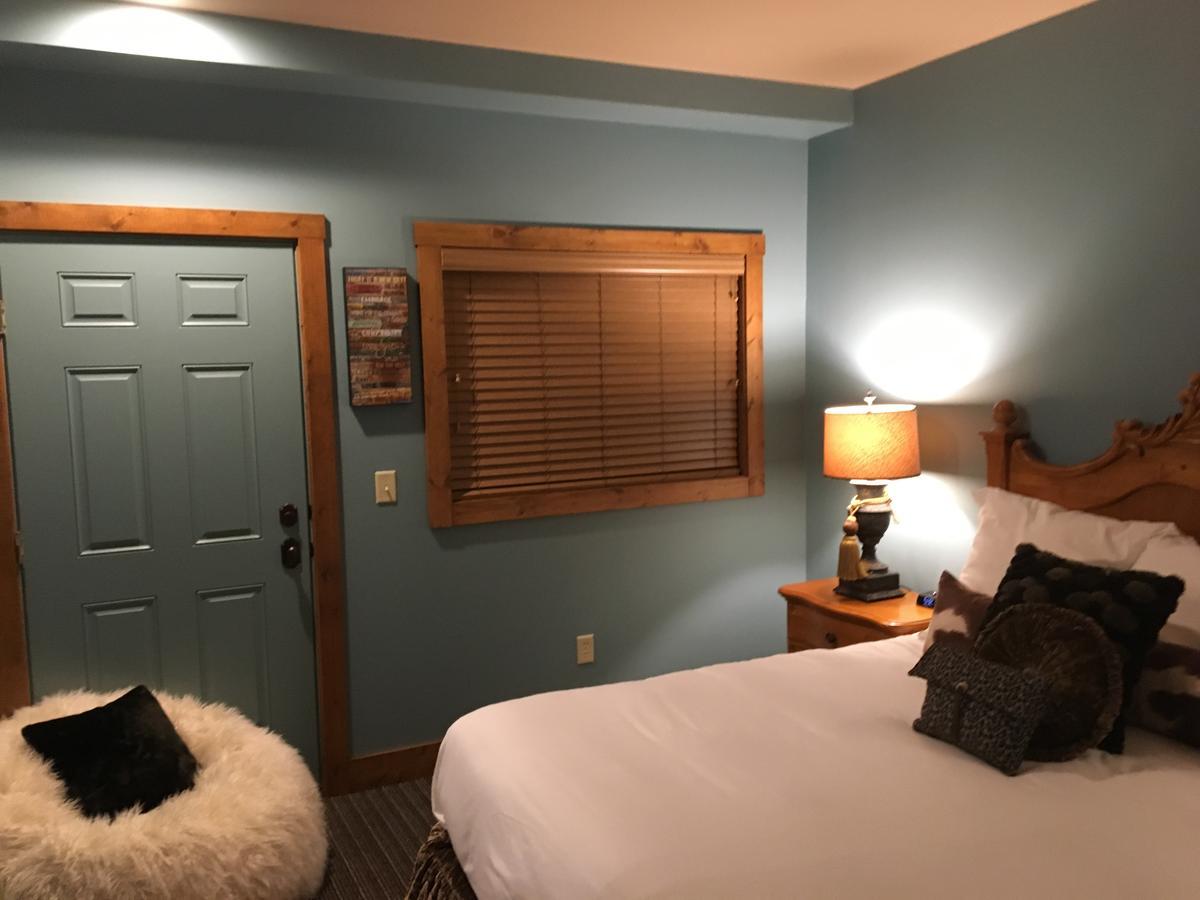 Boyne Mountain Creekside Condo Boyne Falls エクステリア 写真
