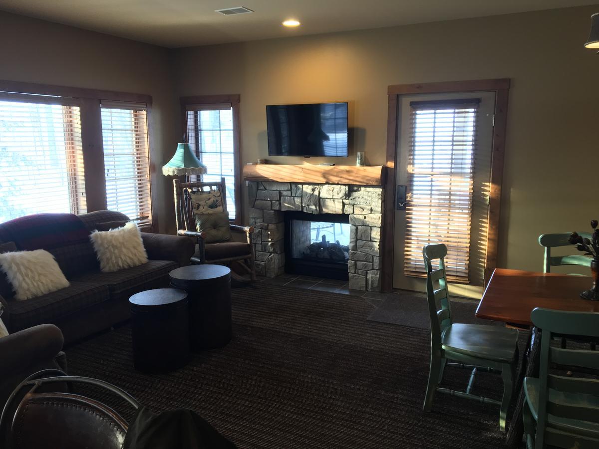 Boyne Mountain Creekside Condo Boyne Falls エクステリア 写真
