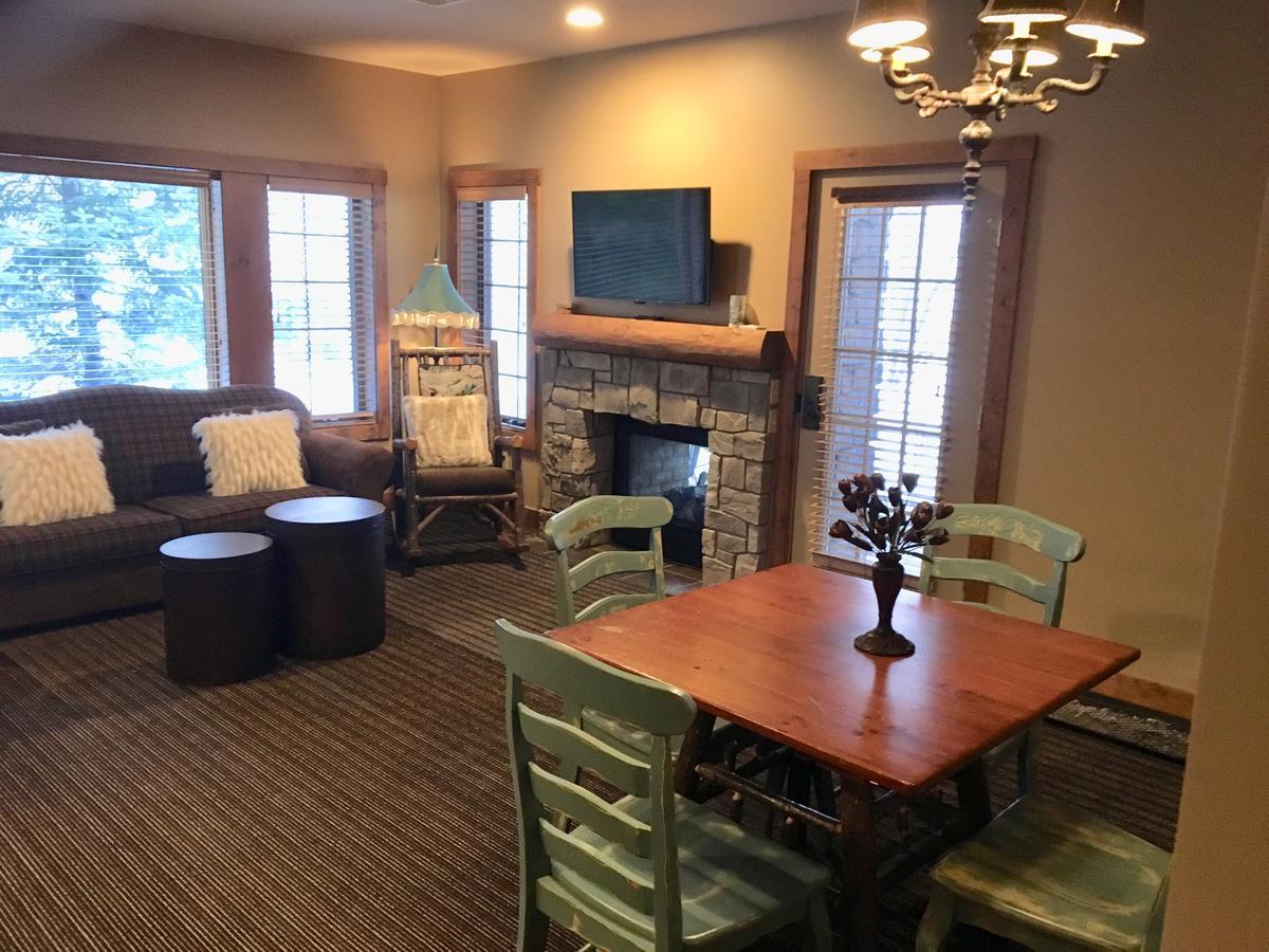 Boyne Mountain Creekside Condo Boyne Falls エクステリア 写真