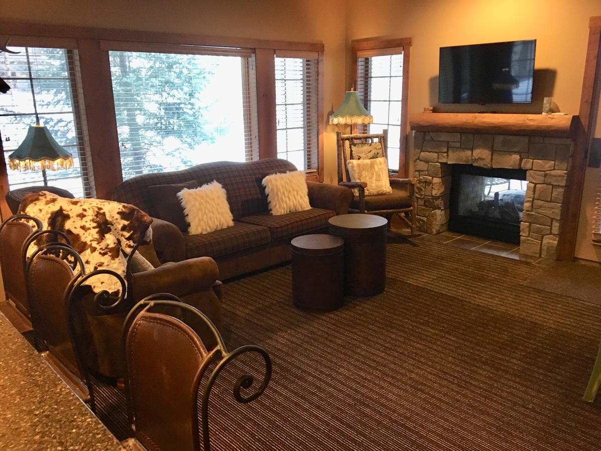 Boyne Mountain Creekside Condo Boyne Falls エクステリア 写真