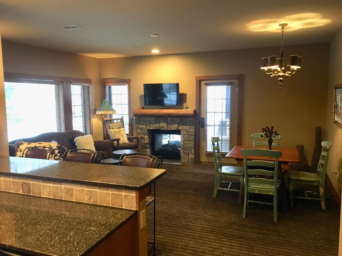 Boyne Mountain Creekside Condo Boyne Falls エクステリア 写真